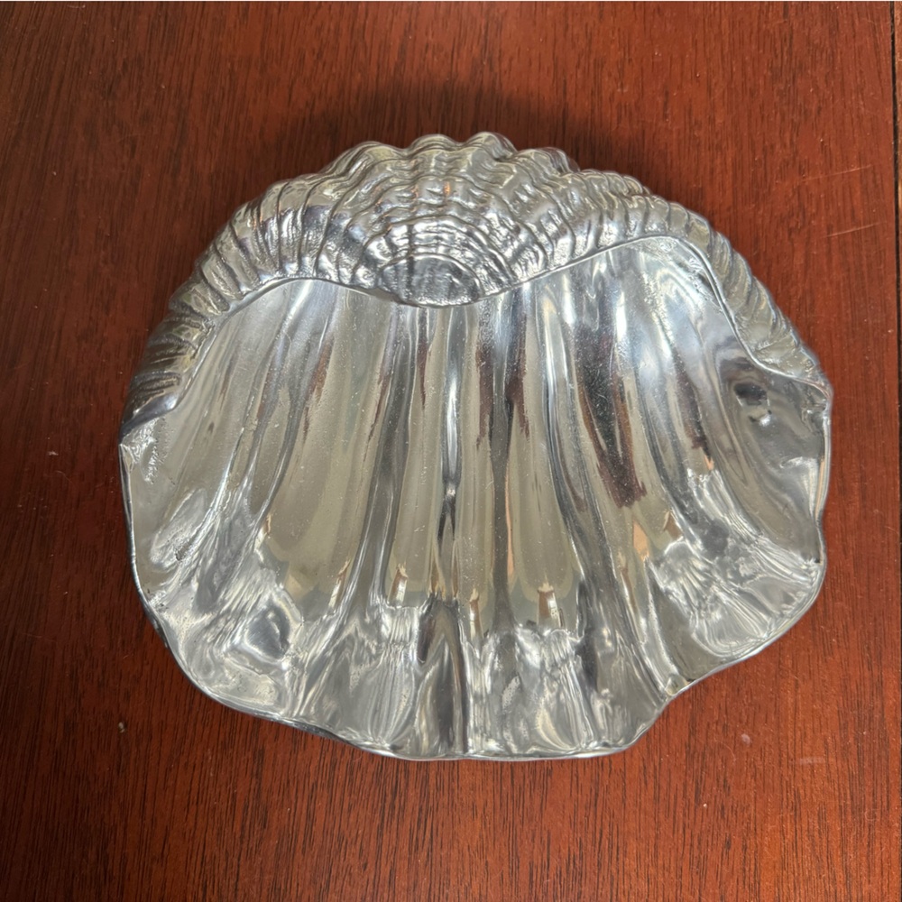 Arthur Court 6” Clam Bowl